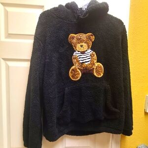 Black warm hoodie. Unisex. Size: XL